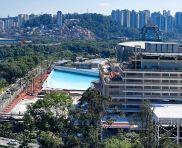 Lã de Vidro e Lã de Rocha Isopur Instaladas no Beyond The Club