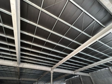 Lã de Vidro IsoFelt Black Instalado em Shopping Center
